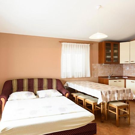 Apartments Golubic Sveti Petar  Esterno foto