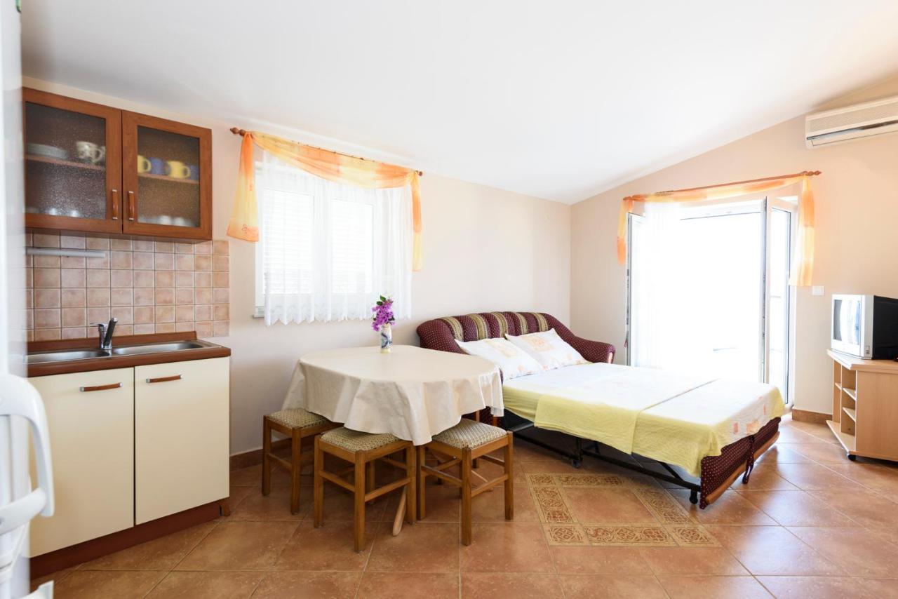 Apartments Golubic Sveti Petar  Esterno foto
